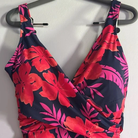 Lands' End Women's One Piece Swimsuit - Red Floral on Navy - Picture 2 of 8